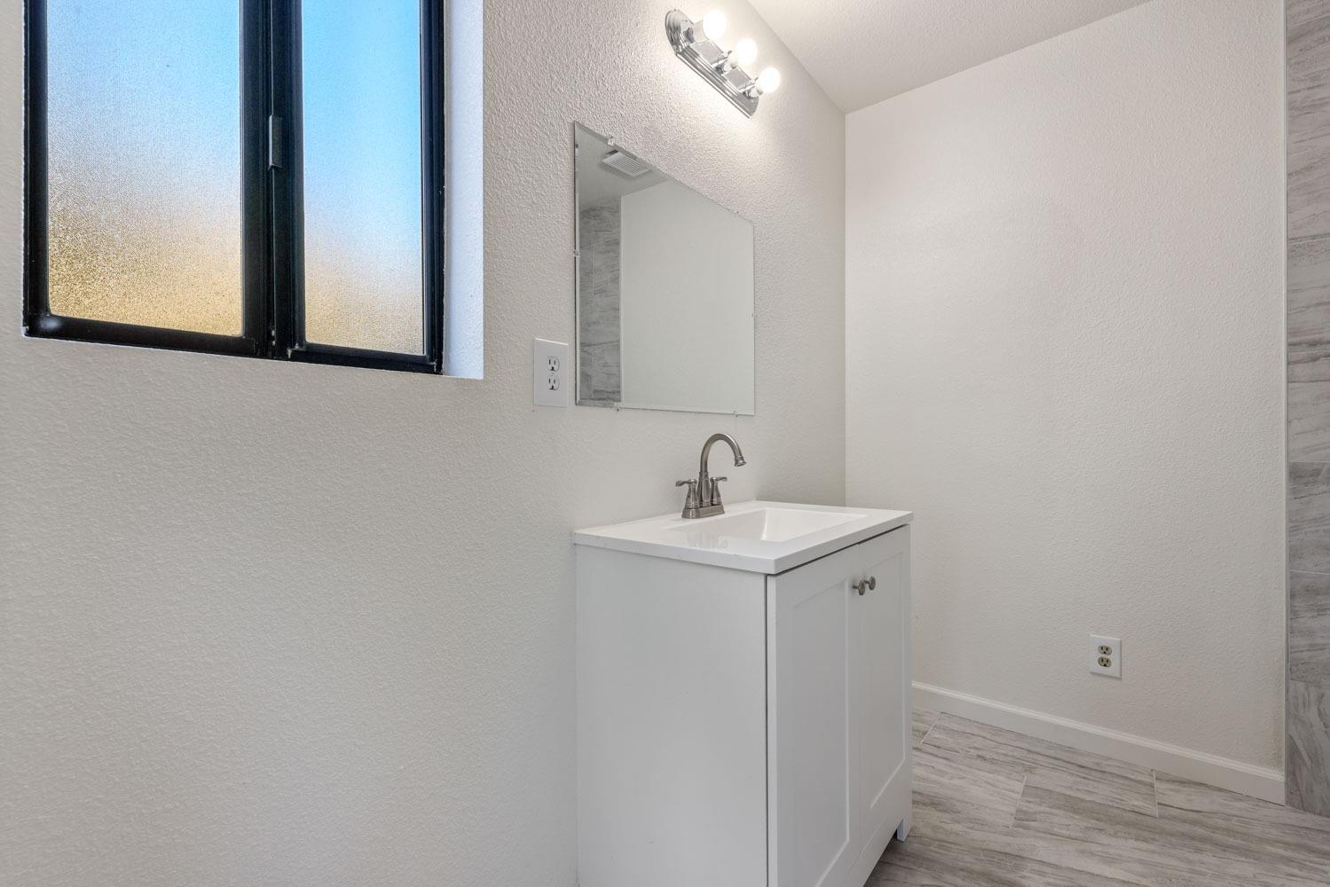 Detail Gallery Image 22 of 41 For 334 Vermont Ave, Turlock,  CA 95380 - 3 Beds | 2 Baths