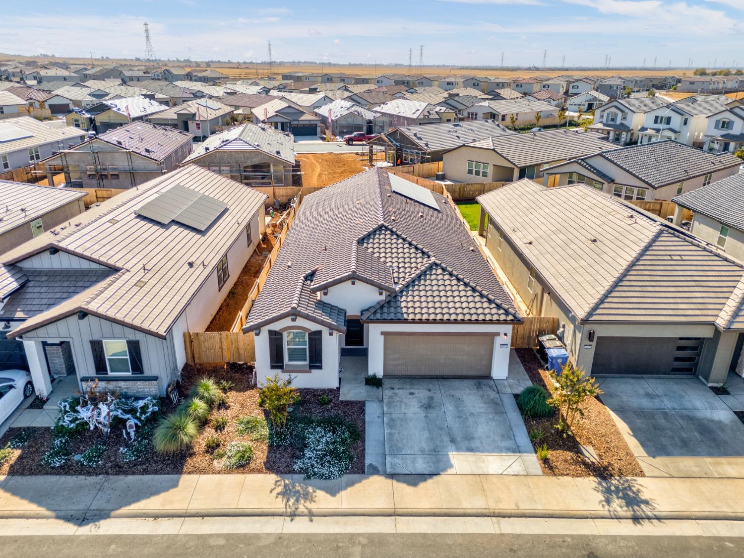 Detail Gallery Image 37 of 48 For 12212 Coal Creek Way, Rancho Cordova,  CA 95742 - 4 Beds | 3 Baths