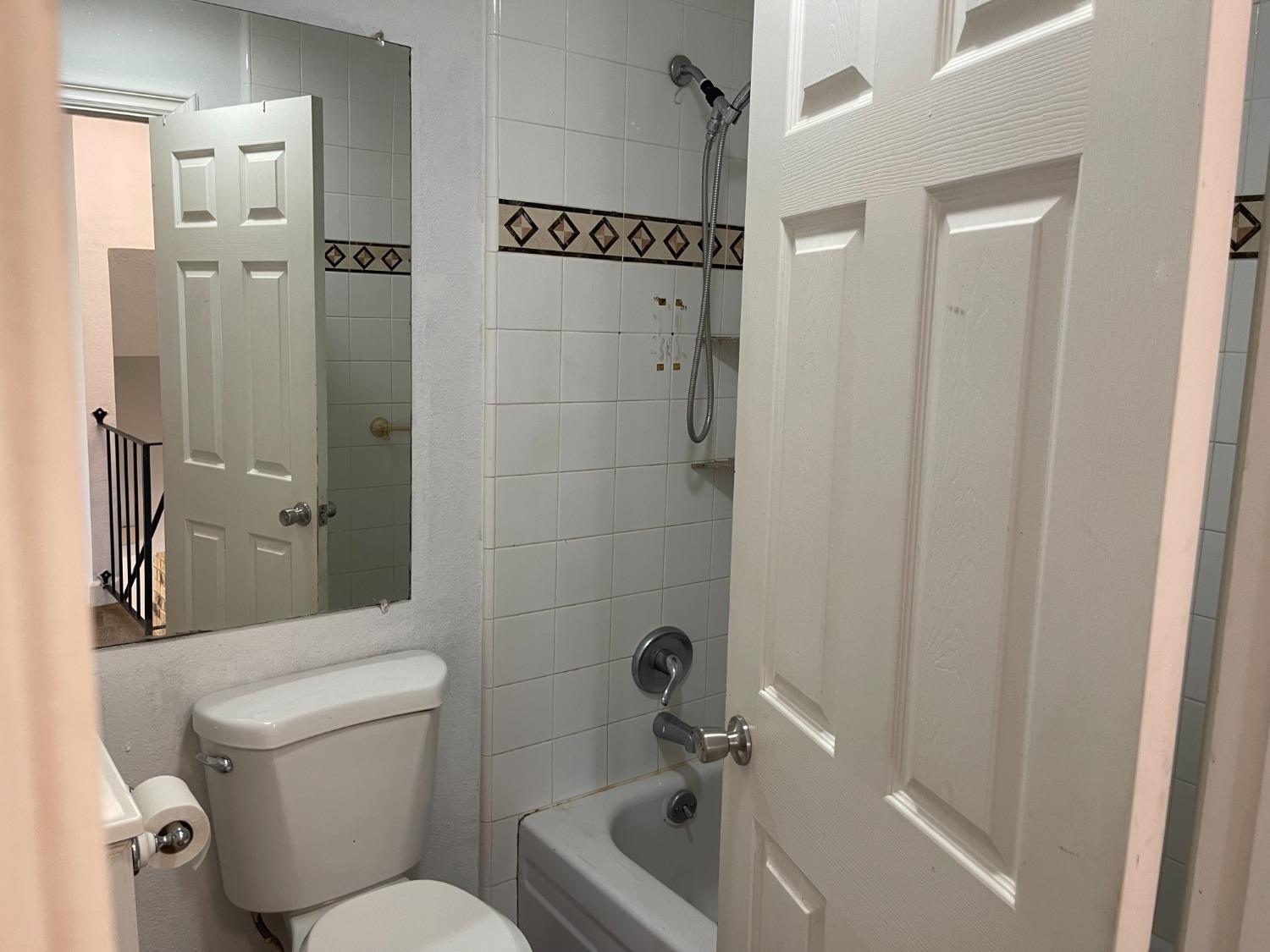 Detail Gallery Image 18 of 26 For 4605 Greenholme Dr #2,  Sacramento,  CA 95842 - 2 Beds | 1 Baths