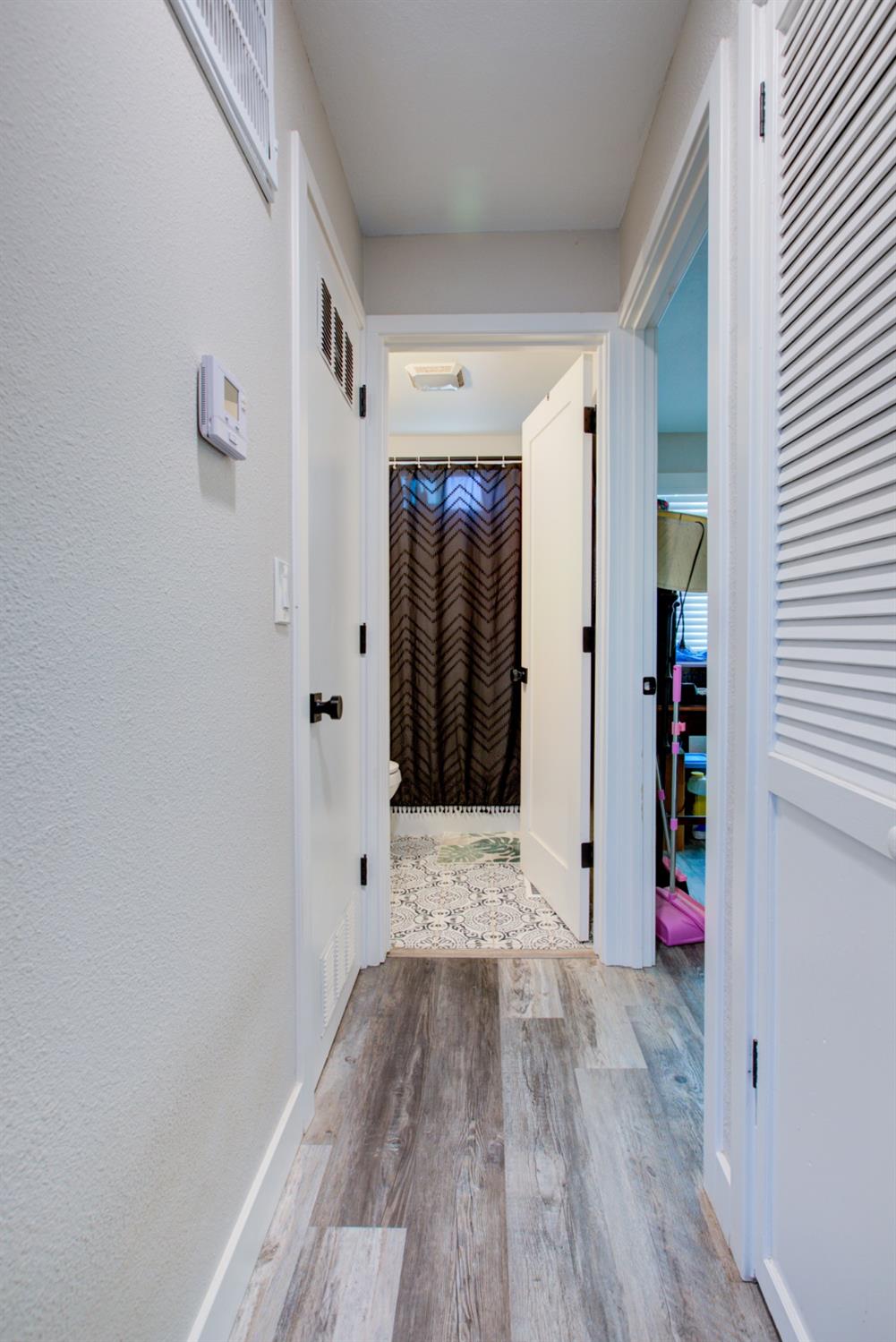 Detail Gallery Image 12 of 20 For 2241 Meadowbrook Ave, Merced,  CA 95348 - 2 Beds | 1 Baths