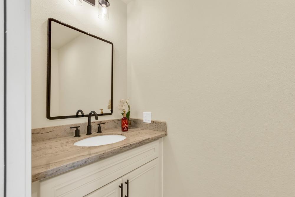 Detail Gallery Image 42 of 83 For 8851 Bluff Ln, Fair Oaks,  CA 95628 - 3 Beds | 2/1 Baths