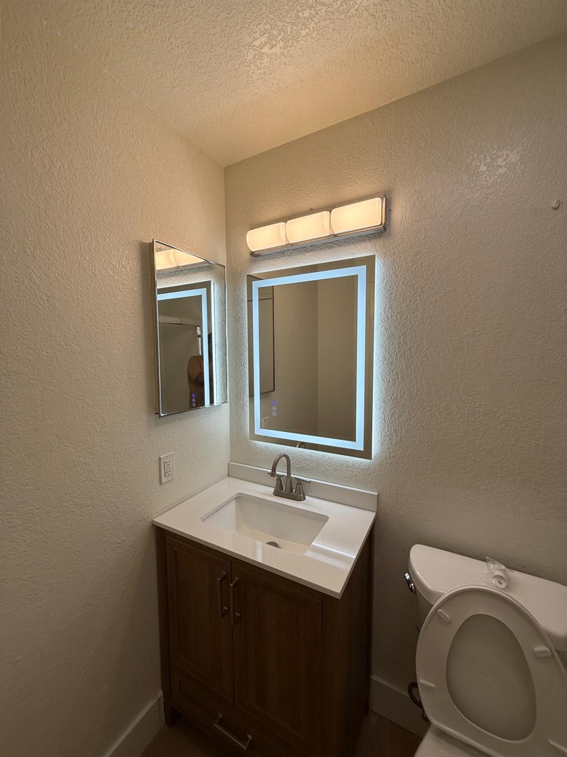 Detail Gallery Image 11 of 26 For 9554 Big Timber Dr, Elk Grove,  CA 95758 - 3 Beds | 2 Baths