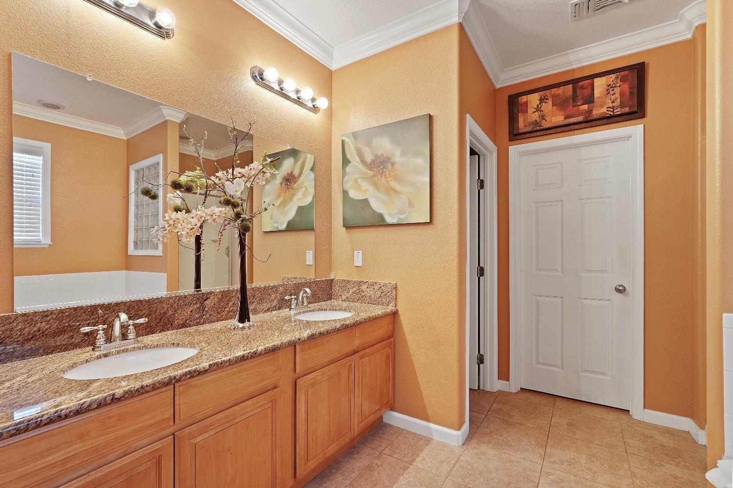 Detail Gallery Image 36 of 61 For 7880 Abramo Walk, Sacramento,  CA 95823 - 3 Beds | 2/1 Baths