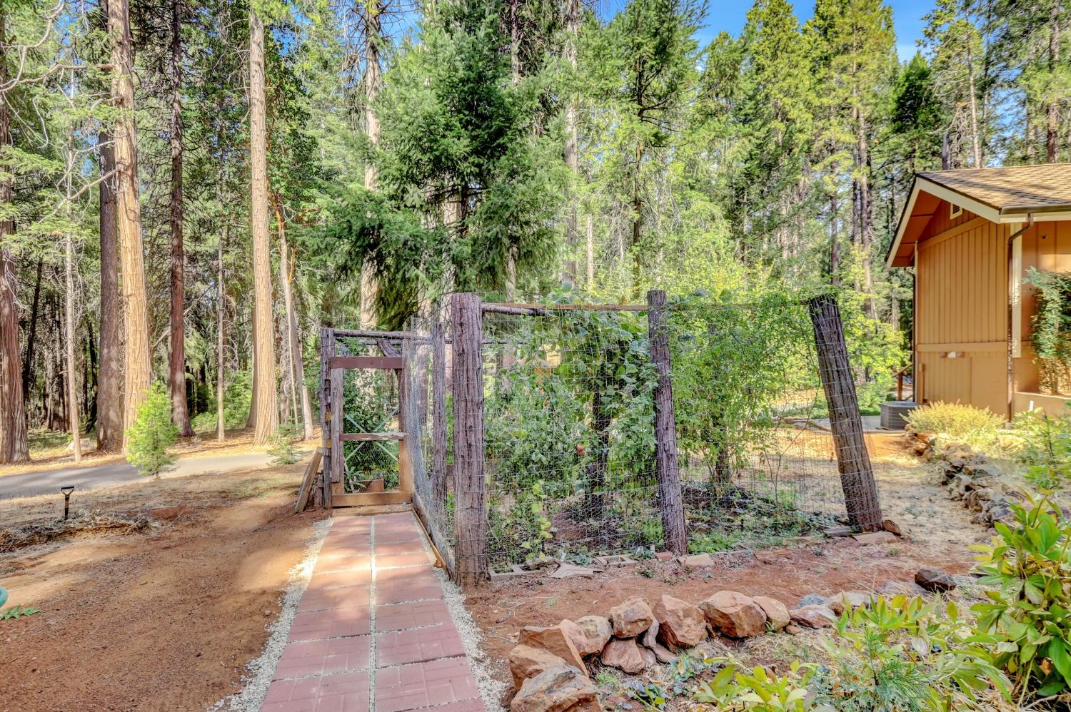 Detail Gallery Image 55 of 95 For 13094 Tranquility Ln, Nevada City,  CA 95959 - 2 Beds | 2 Baths