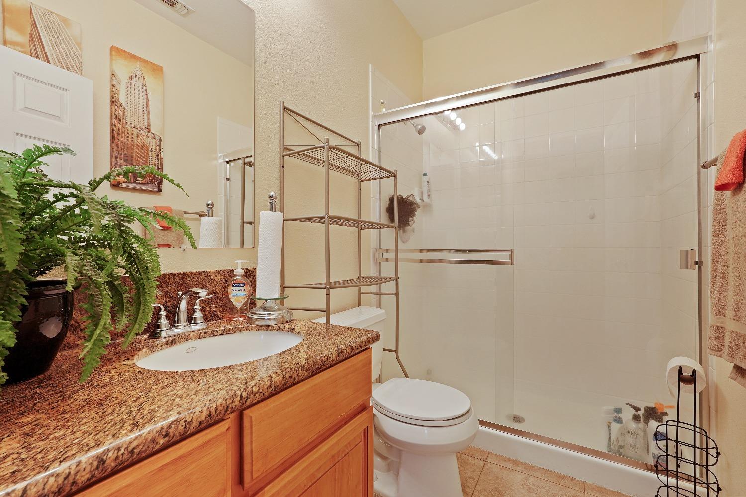 Detail Gallery Image 32 of 61 For 7880 Abramo Walk, Sacramento,  CA 95823 - 3 Beds | 2/1 Baths