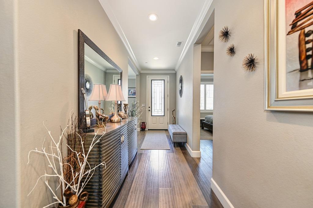 Detail Gallery Image 4 of 48 For 4132 Olga Bay Ln, Sacramento,  CA 95834 - 2 Beds | 2/1 Baths