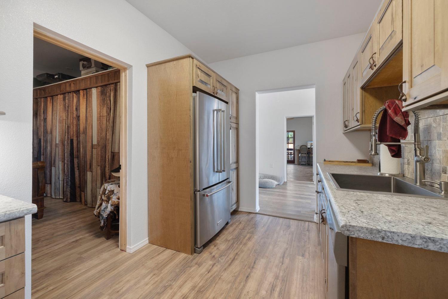 Detail Gallery Image 9 of 49 For 20606 Acampo, Clements,  CA 95227 - 1 Beds | 2 Baths