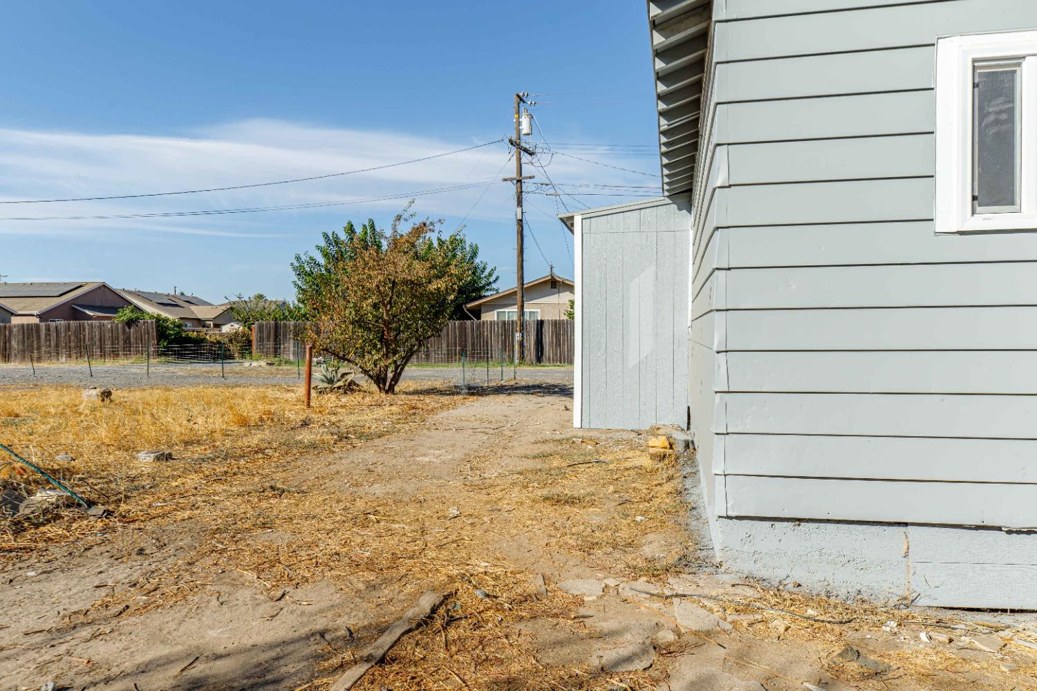 Rocky Lane, Riverbank, California image 23