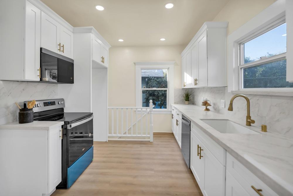 Detail Gallery Image 19 of 43 For 1811 W St, Sacramento,  CA 95818 - 2 Beds | 1/1 Baths