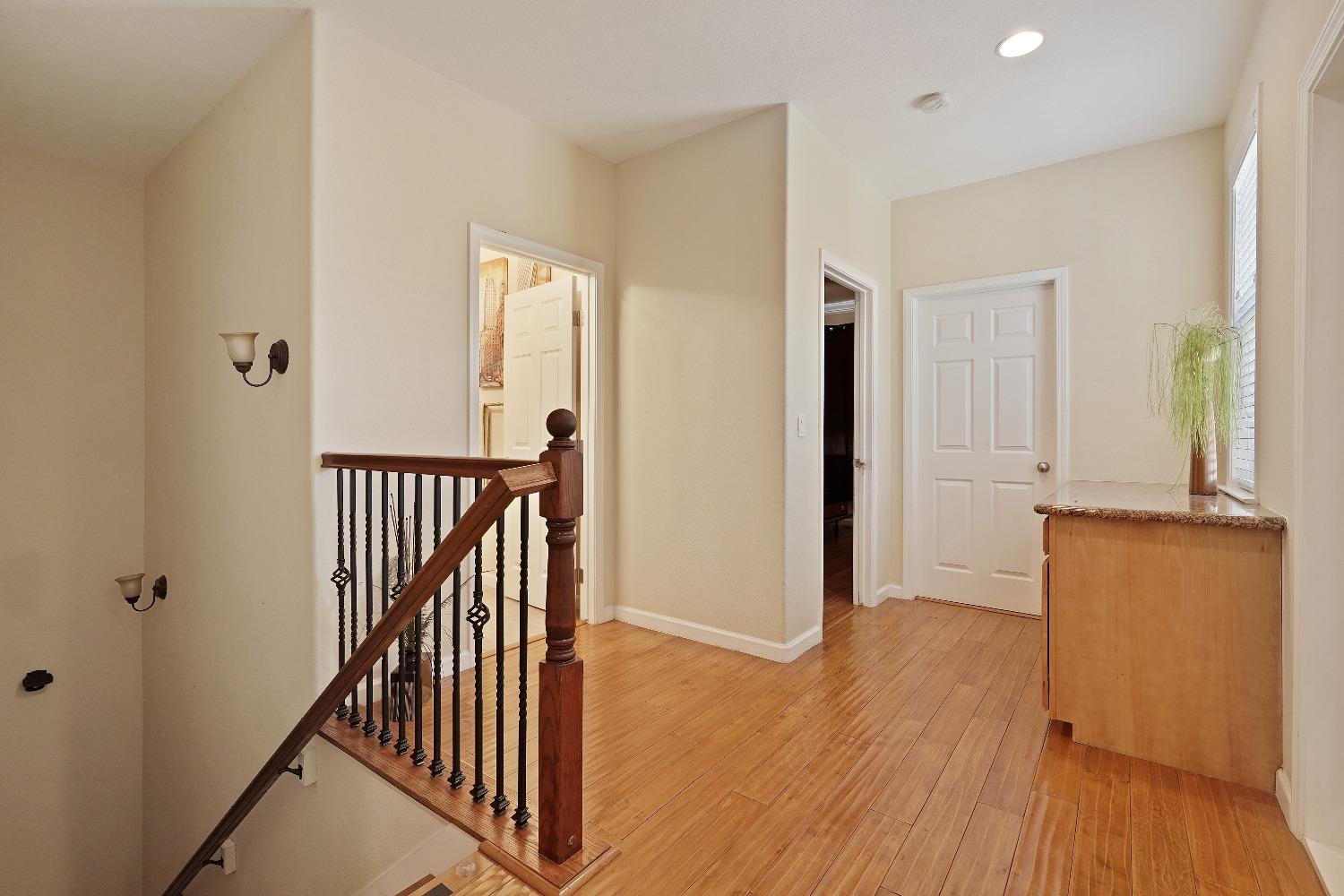 Detail Gallery Image 31 of 61 For 7880 Abramo Walk, Sacramento,  CA 95823 - 3 Beds | 2/1 Baths