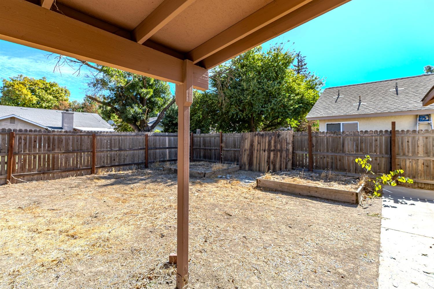 Detail Gallery Image 18 of 21 For 2773 Riverbend Dr, Modesto,  CA 95351 - 3 Beds | 2 Baths