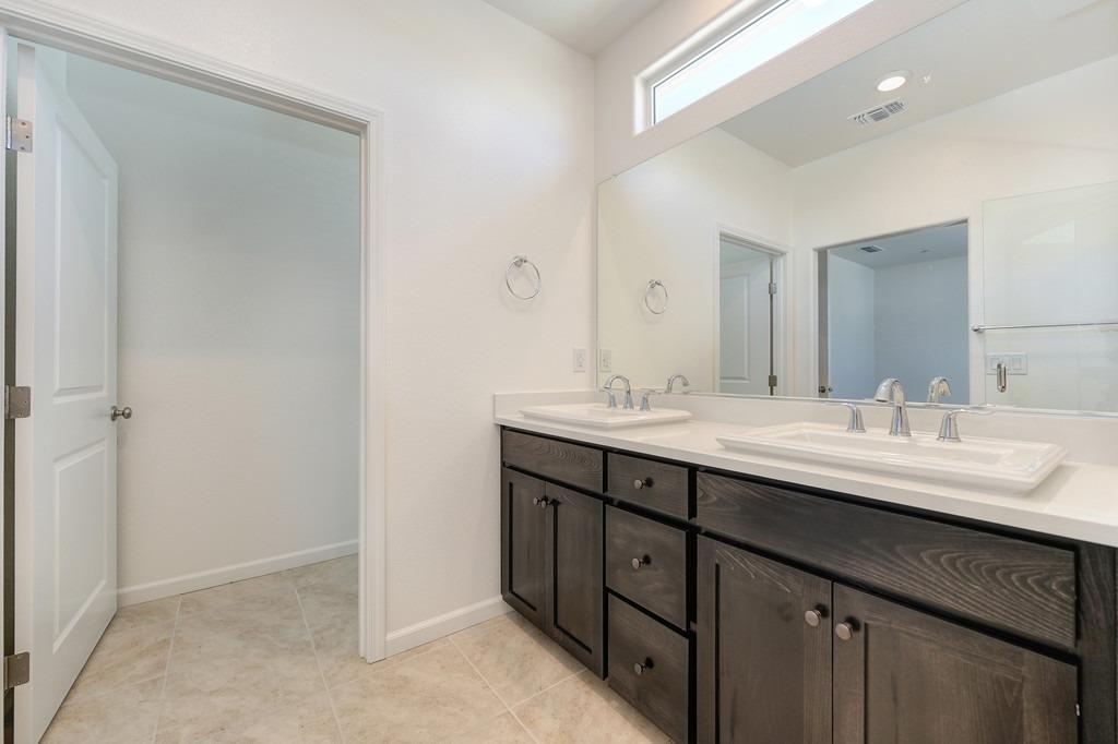 Detail Gallery Image 34 of 38 For 8361 Luan Way, Elk Grove,  CA 95757 - 3 Beds | 2/1 Baths