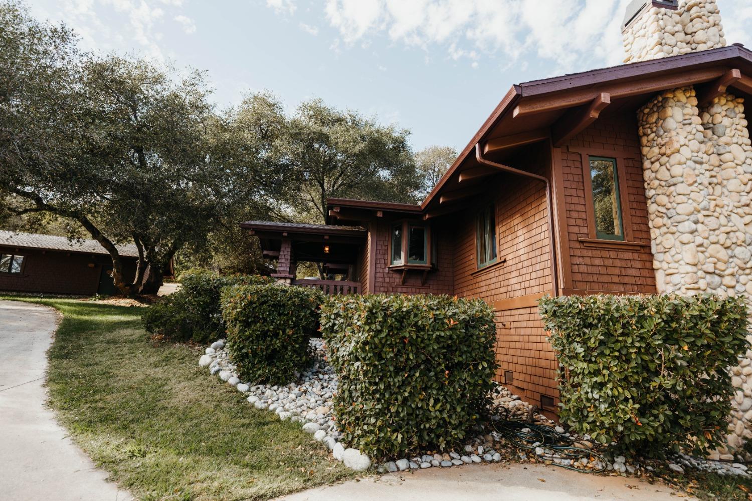 Detail Gallery Image 6 of 53 For 13975 Moss Rock Dr, Auburn,  CA 95602 - 4 Beds | 3/1 Baths