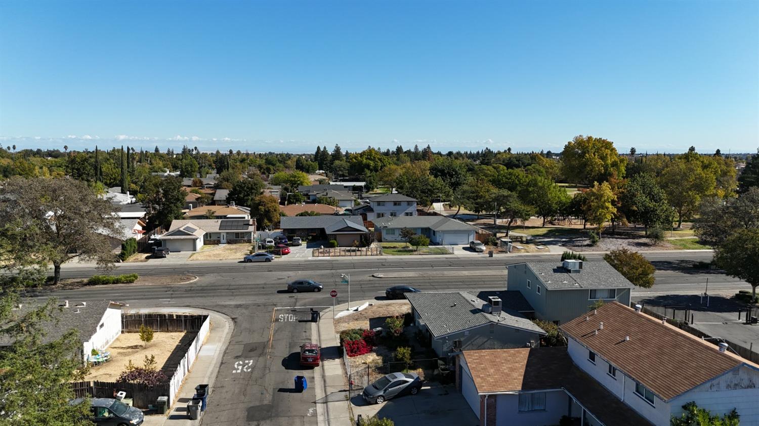 Detail Gallery Image 35 of 39 For 6140 Garden View Way, Sacramento,  CA 95823 - 3 Beds | 2 Baths