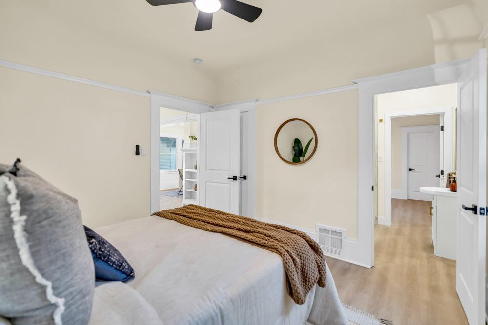 Detail Gallery Image 12 of 43 For 1811 W St, Sacramento,  CA 95818 - 2 Beds | 1/1 Baths