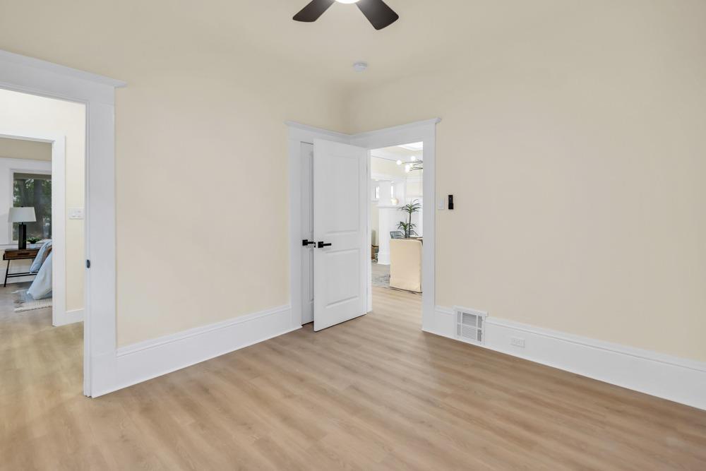 Detail Gallery Image 17 of 43 For 1811 W St, Sacramento,  CA 95818 - 2 Beds | 1/1 Baths