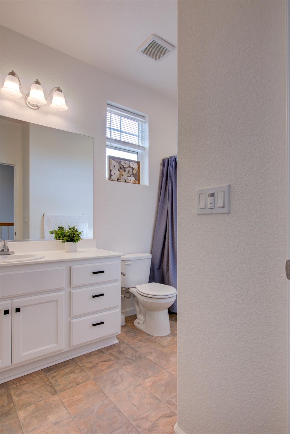 Detail Gallery Image 30 of 60 For 2943 Bannon, Merced,  CA 95348 - 3 Beds | 2/1 Baths