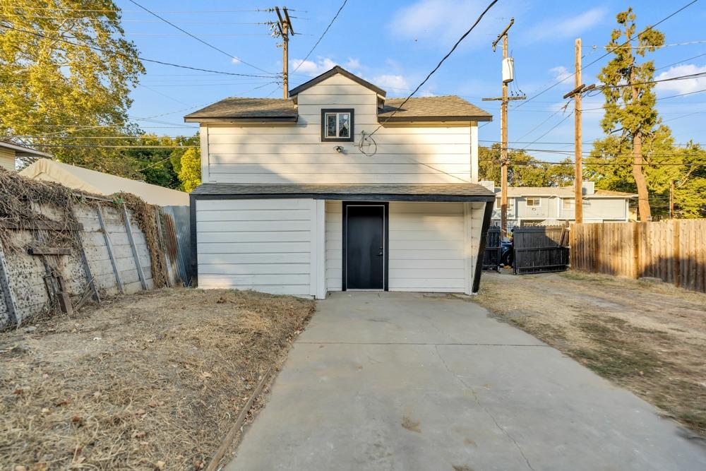 Detail Gallery Image 31 of 43 For 1811 W St, Sacramento,  CA 95818 - 2 Beds | 1/1 Baths