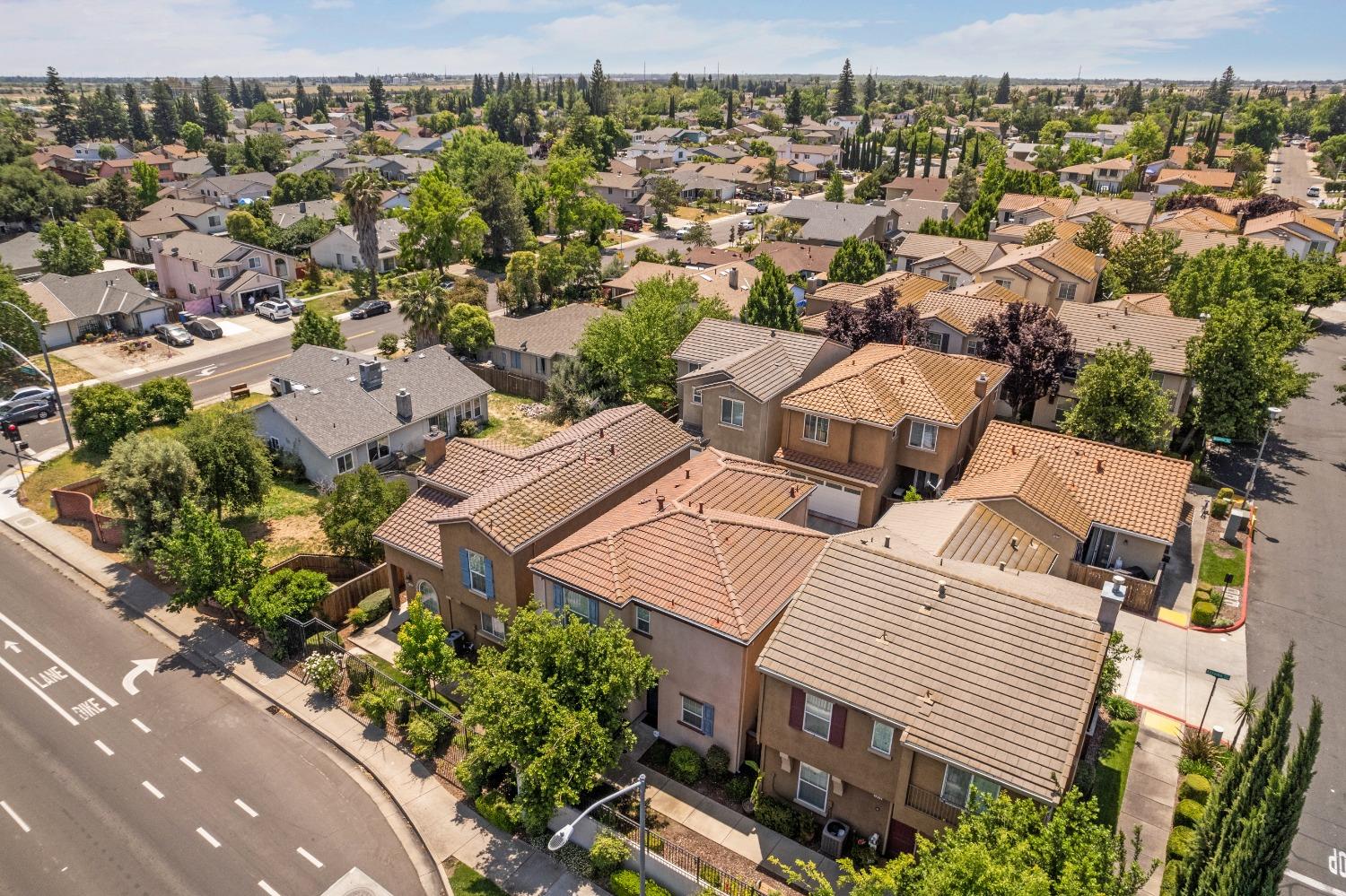 Detail Gallery Image 47 of 61 For 7880 Abramo Walk, Sacramento,  CA 95823 - 3 Beds | 2/1 Baths