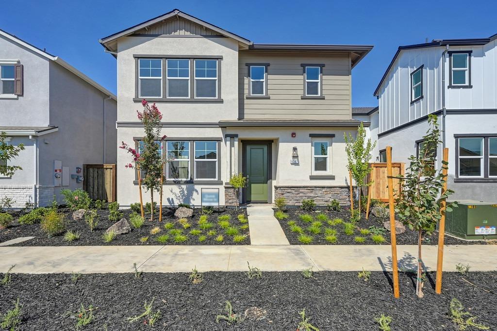 Detail Gallery Image 1 of 34 For 8287 Artemis Dr, Elk Grove,  CA 95757 - 3 Beds | 2/1 Baths