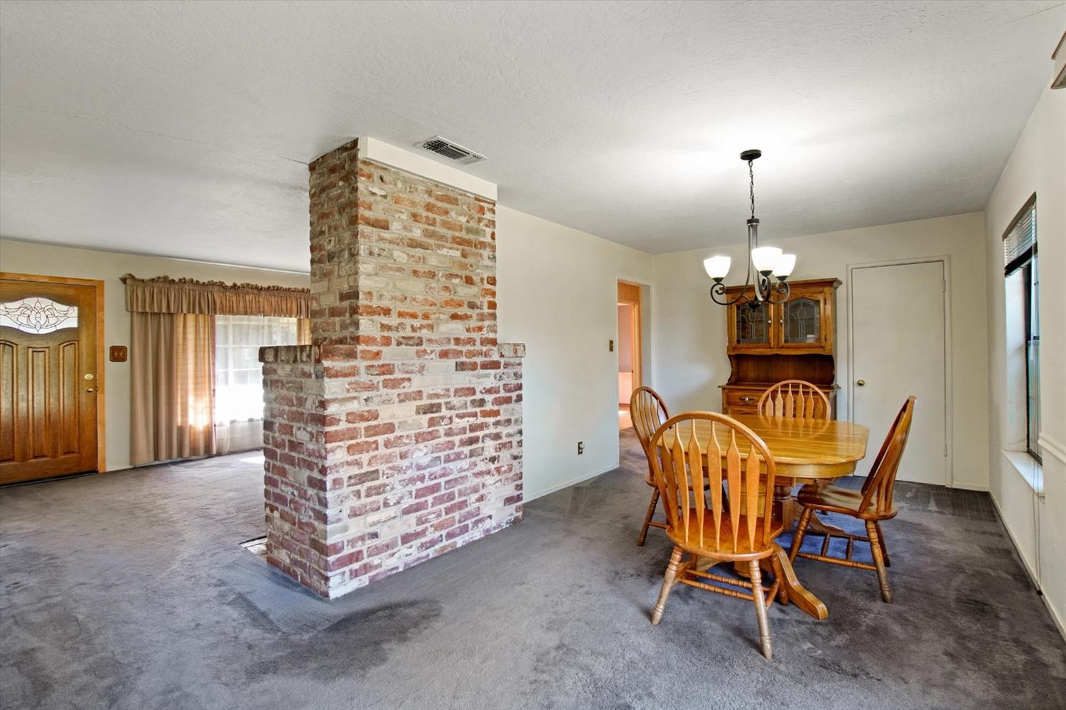 Detail Gallery Image 11 of 32 For 3771 N Edge Dr, Sacramento,  CA 95821 - 2 Beds | 1/1 Baths