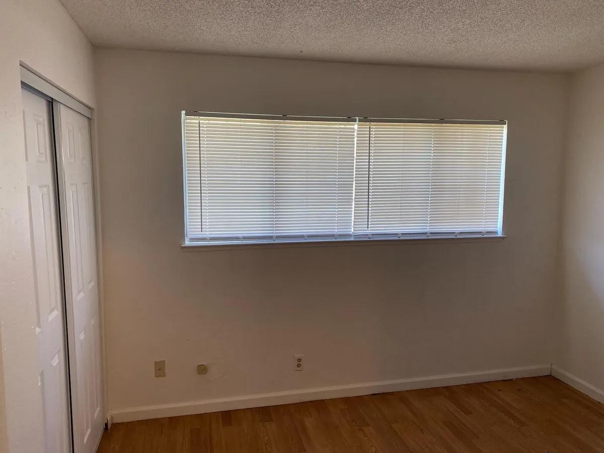 Detail Gallery Image 3 of 5 For 440 Caribrook Way #1,  Stockton,  CA 95207 - 2 Beds | 1 Baths