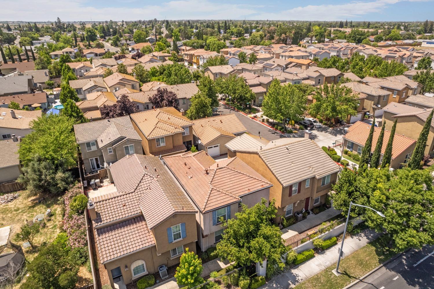 Detail Gallery Image 45 of 61 For 7880 Abramo Walk, Sacramento,  CA 95823 - 3 Beds | 2/1 Baths