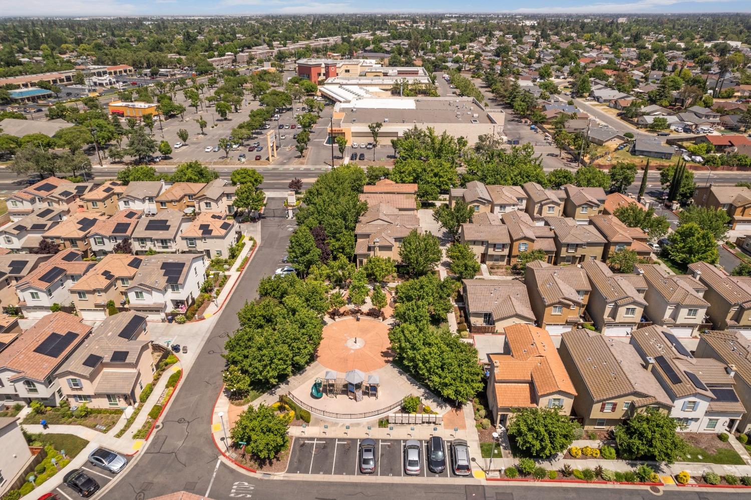 Detail Gallery Image 59 of 61 For 7880 Abramo Walk, Sacramento,  CA 95823 - 3 Beds | 2/1 Baths