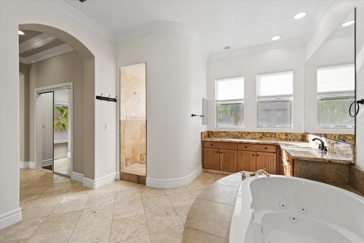 Detail Gallery Image 35 of 52 For 1789 Alicante Dr, Roseville,  CA 95747 - 5 Beds | 4/1 Baths