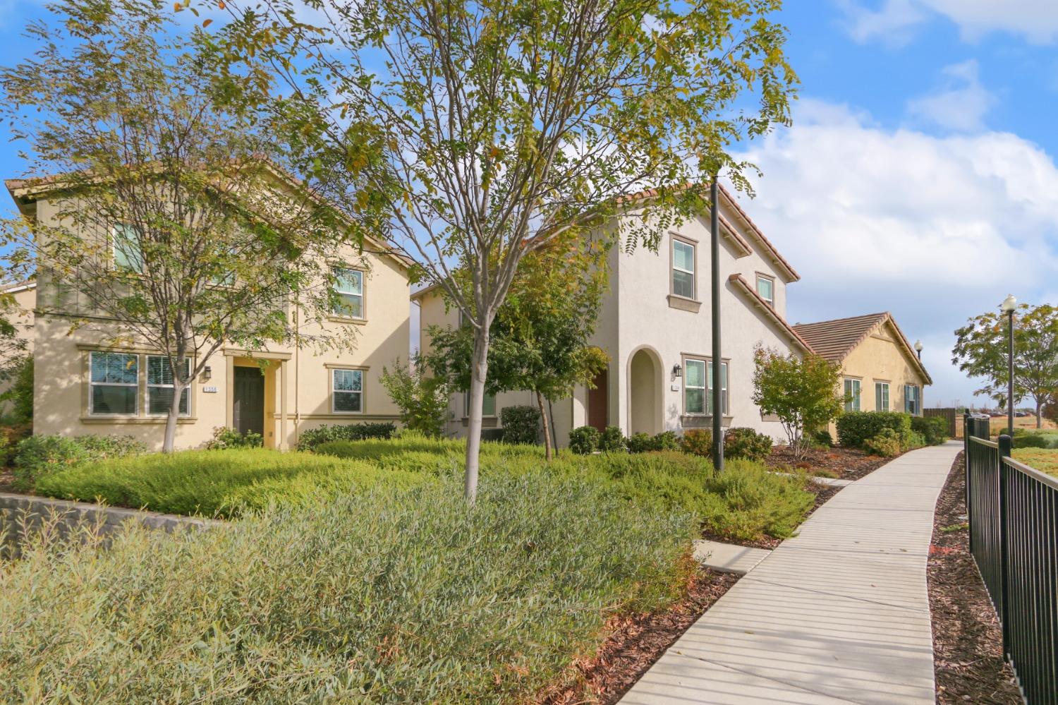 Detail Gallery Image 47 of 50 For 1356 Ironside Pl, Roseville,  CA 95747 - 4 Beds | 2/1 Baths