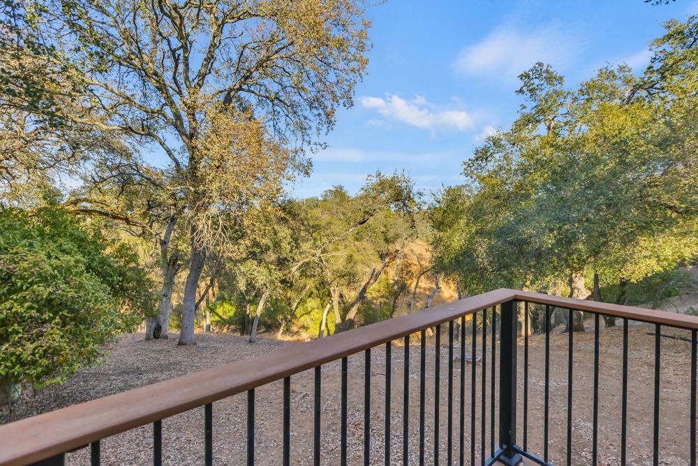 Detail Gallery Image 39 of 83 For 8851 Bluff Ln, Fair Oaks,  CA 95628 - 3 Beds | 2/1 Baths