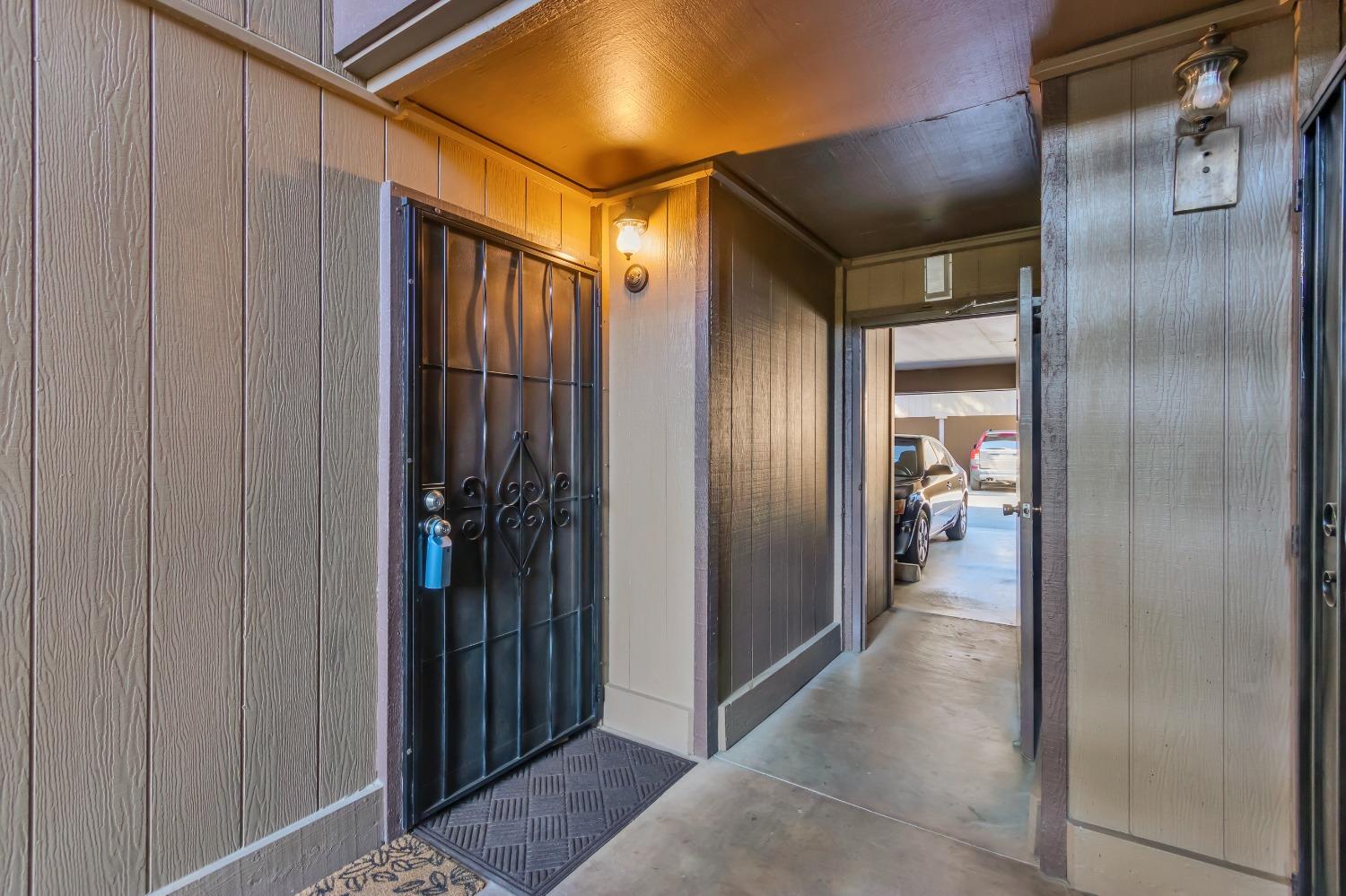 Detail Gallery Image 28 of 39 For 2454 Larkspur Ln #327,  Sacramento,  CA 95825 - 1 Beds | 1 Baths