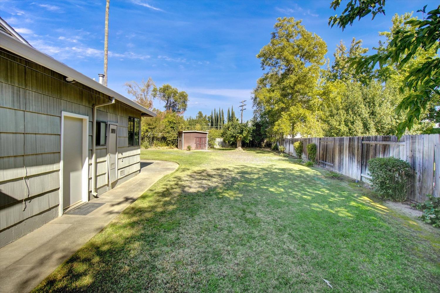 Detail Gallery Image 26 of 32 For 3771 N Edge Dr, Sacramento,  CA 95821 - 2 Beds | 1/1 Baths