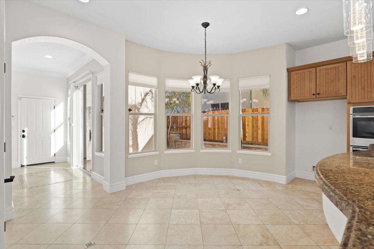 Detail Gallery Image 18 of 52 For 1789 Alicante Dr, Roseville,  CA 95747 - 5 Beds | 4/1 Baths