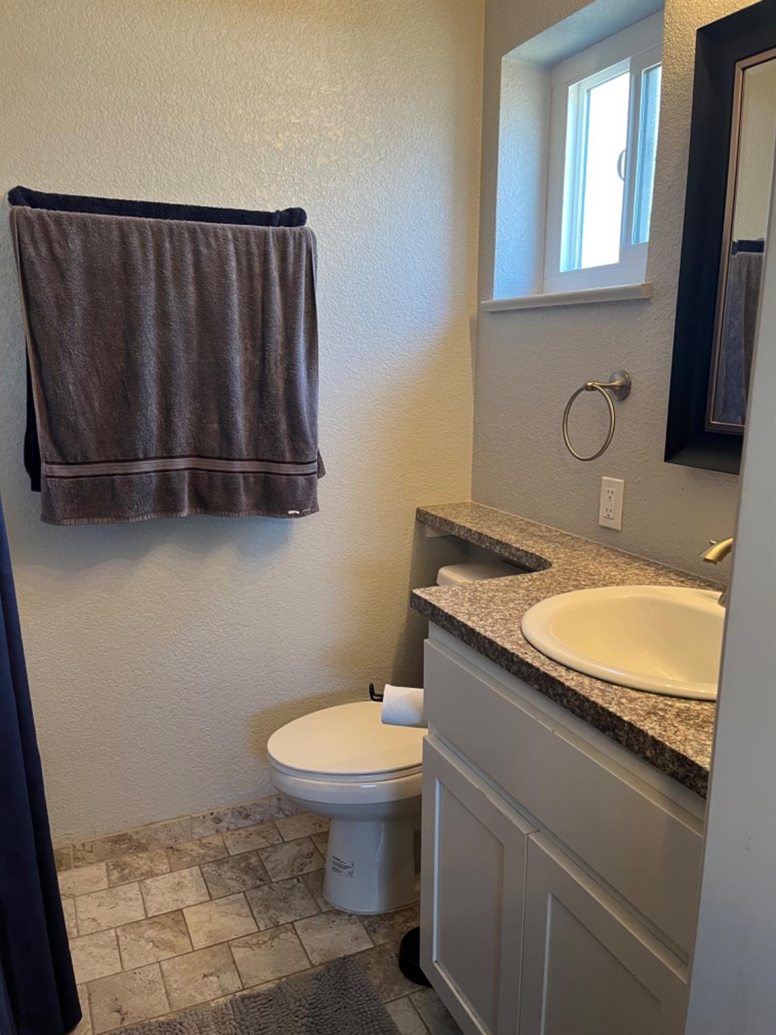 Detail Gallery Image 16 of 22 For 201 Ribier Ave, Modesto,  CA 95350 - 3 Beds | 2 Baths