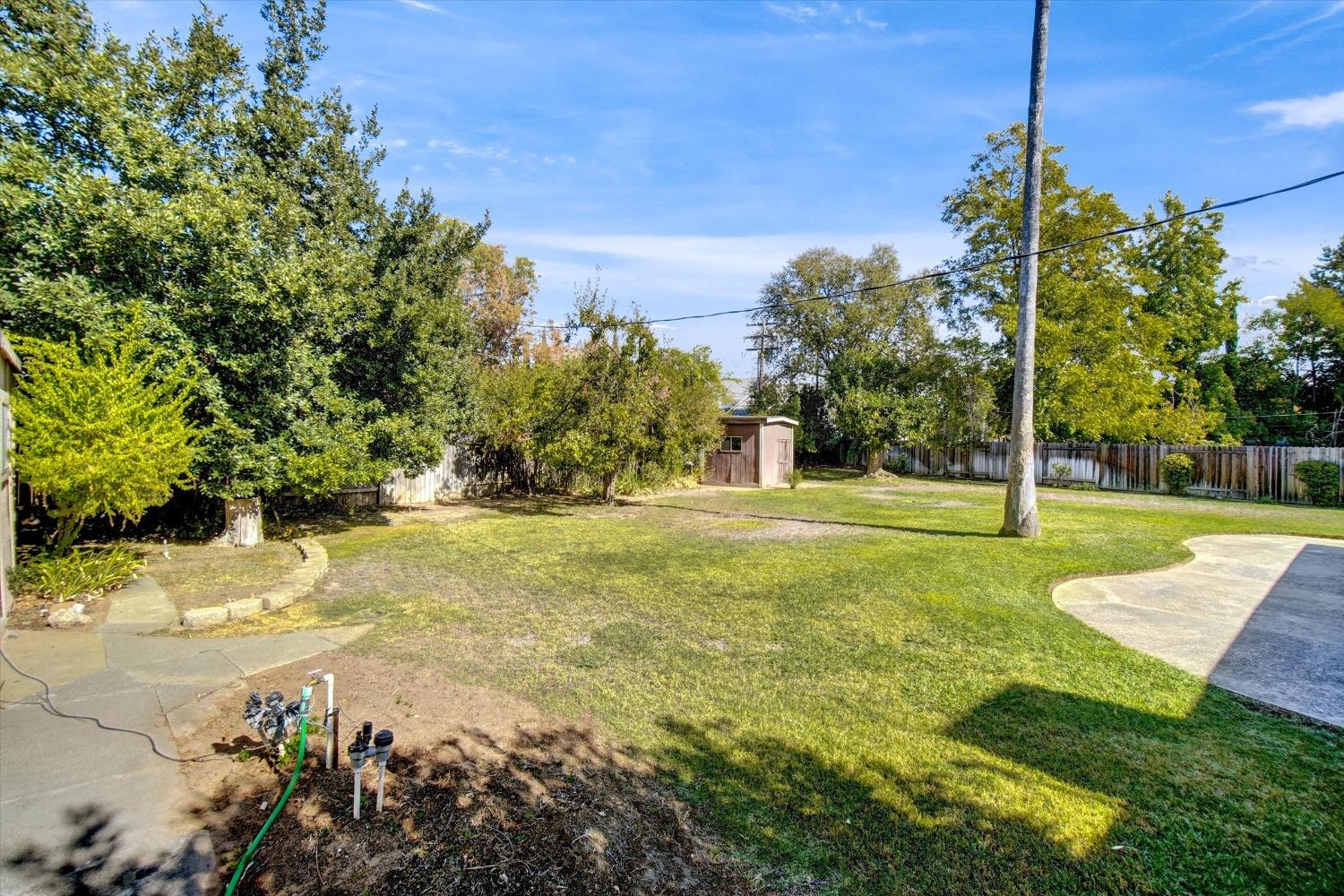 Detail Gallery Image 28 of 32 For 3771 N Edge Dr, Sacramento,  CA 95821 - 2 Beds | 1/1 Baths