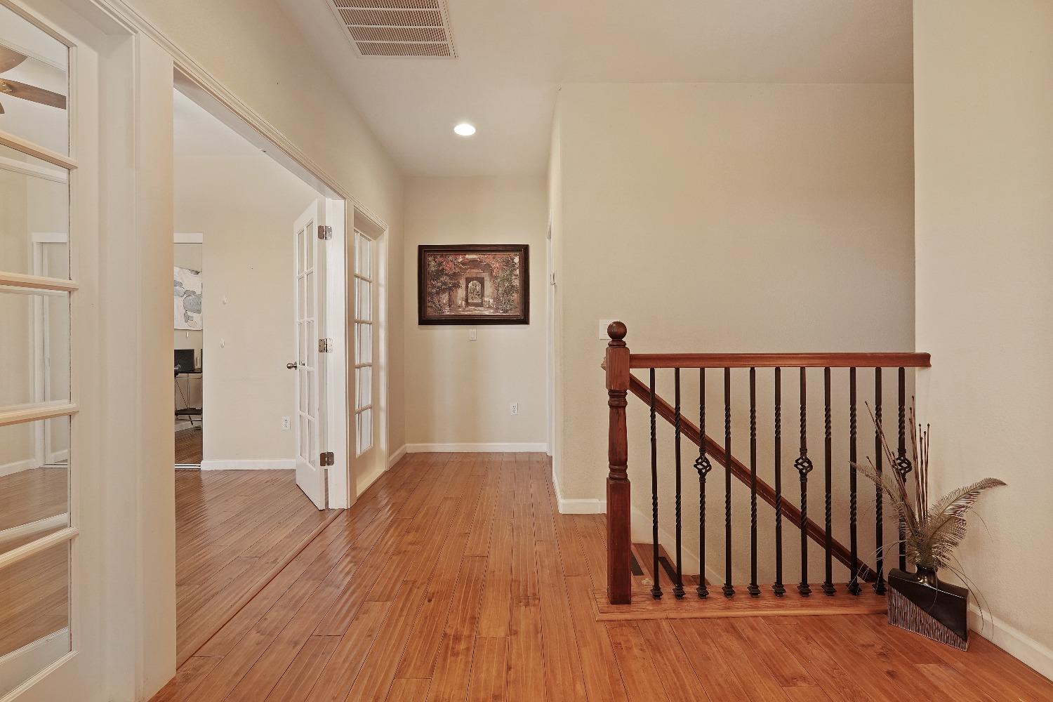 Detail Gallery Image 30 of 61 For 7880 Abramo Walk, Sacramento,  CA 95823 - 3 Beds | 2/1 Baths