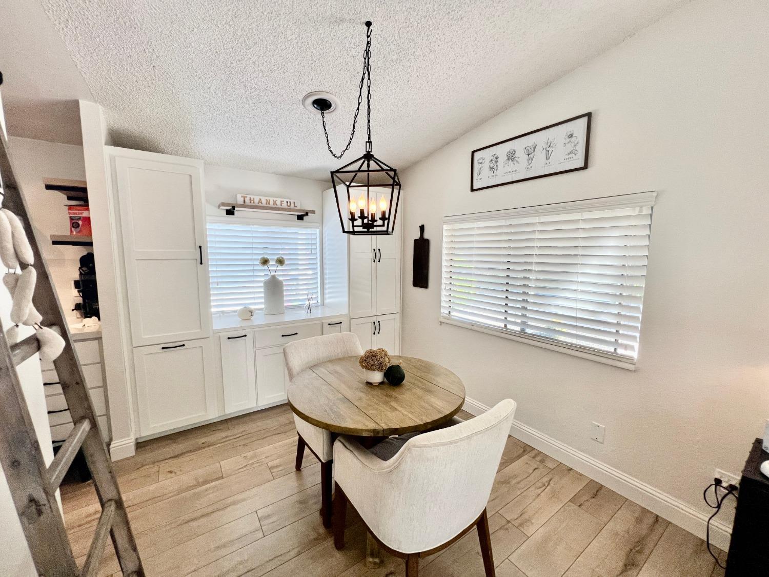 Detail Gallery Image 12 of 32 For 5505 S Grove St 202, Rocklin,  CA 95677 - 3 Beds | 2 Baths