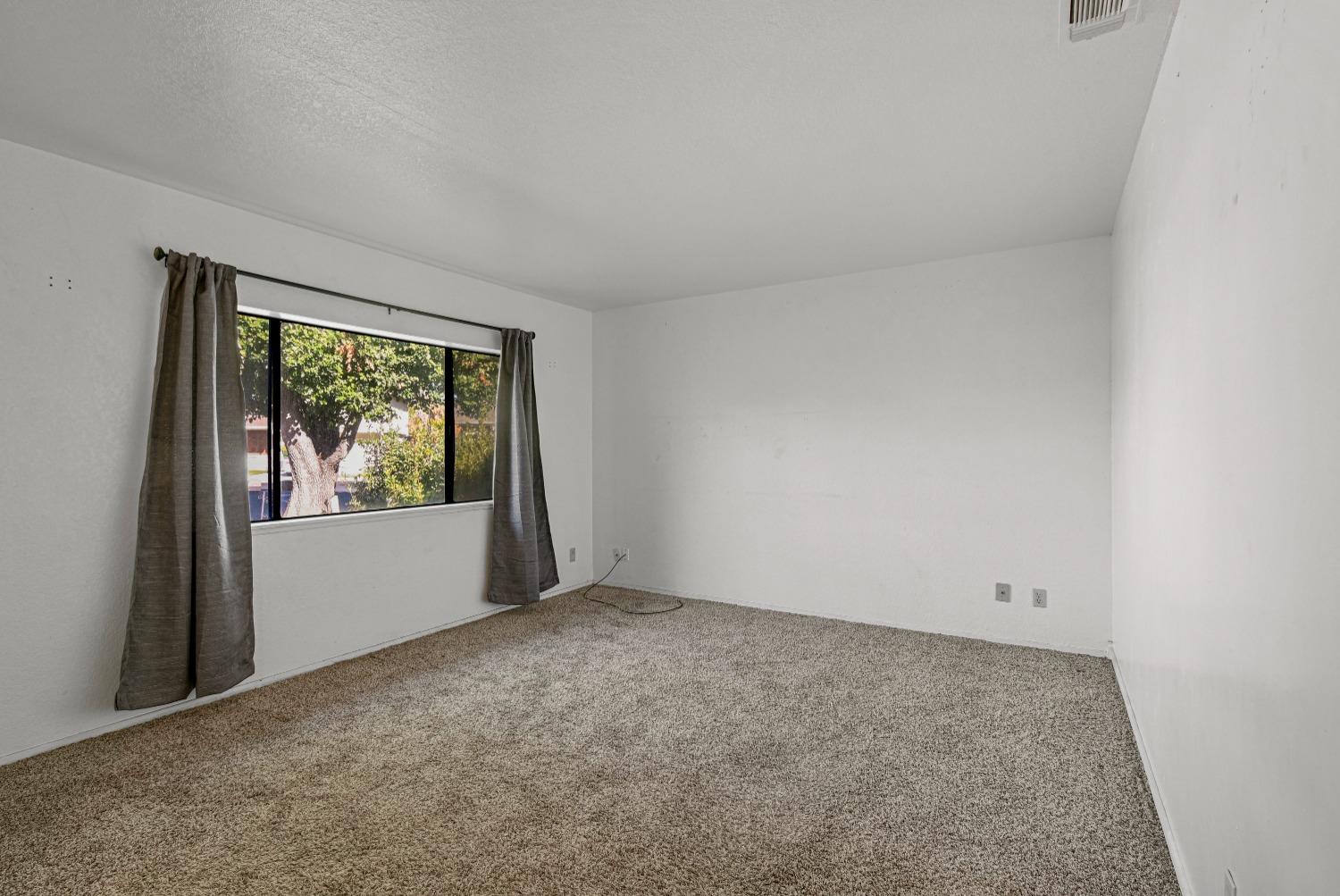 Detail Gallery Image 6 of 46 For 544 Morgan St, Manteca,  CA 95336 - 3 Beds | 2 Baths