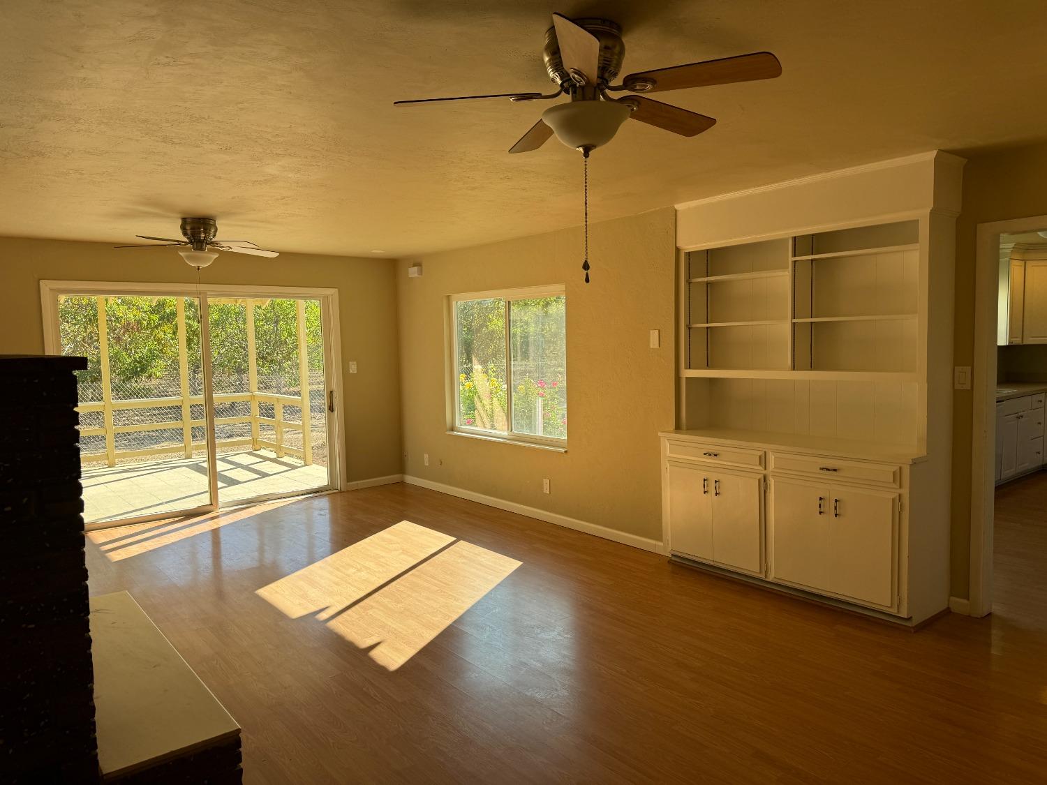 Detail Gallery Image 11 of 28 For 19355 County Road 87b, Esparto,  CA 95627 - 3 Beds | 2/1 Baths