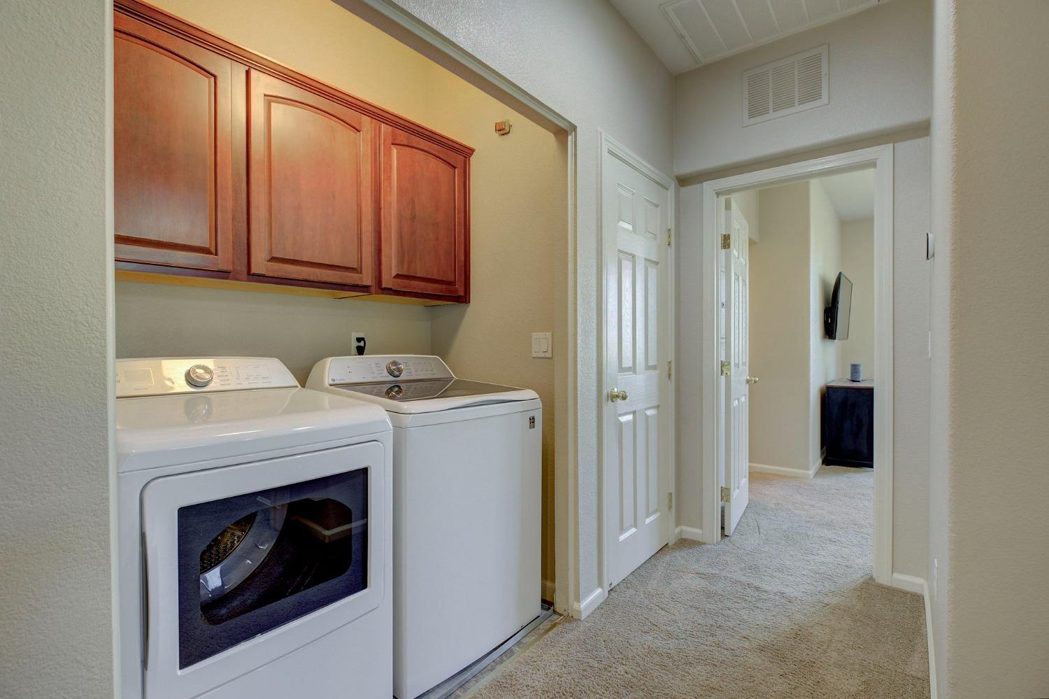 Detail Gallery Image 14 of 32 For 2050 Sierra View Cir #2,  Lincoln,  CA 95648 - 3 Beds | 2/1 Baths