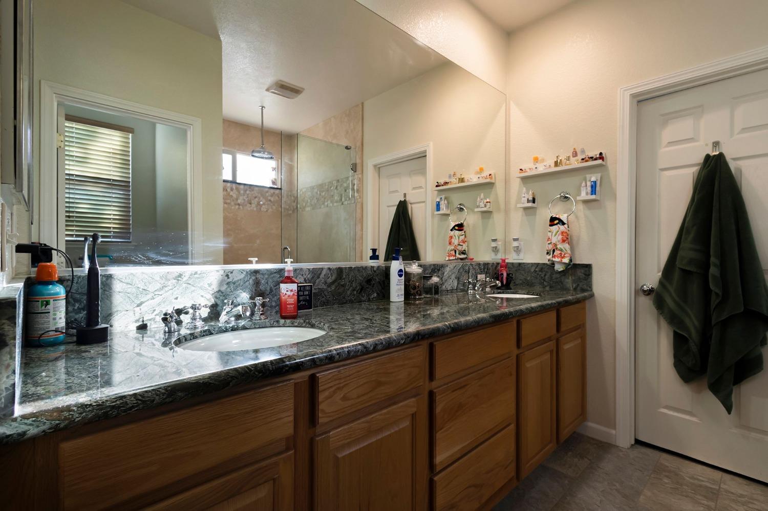 Detail Gallery Image 19 of 33 For 2366 Arizona Way, Yuba City,  CA 95991 - 3 Beds | 2 Baths