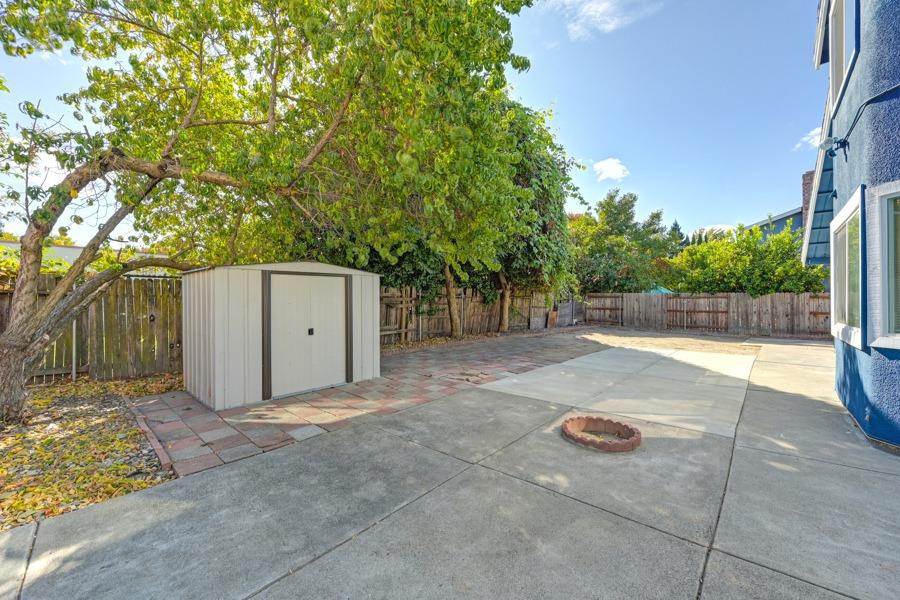 Detail Gallery Image 60 of 68 For 7403 Windbridge Dr, Sacramento,  CA 95831 - 4 Beds | 2/1 Baths