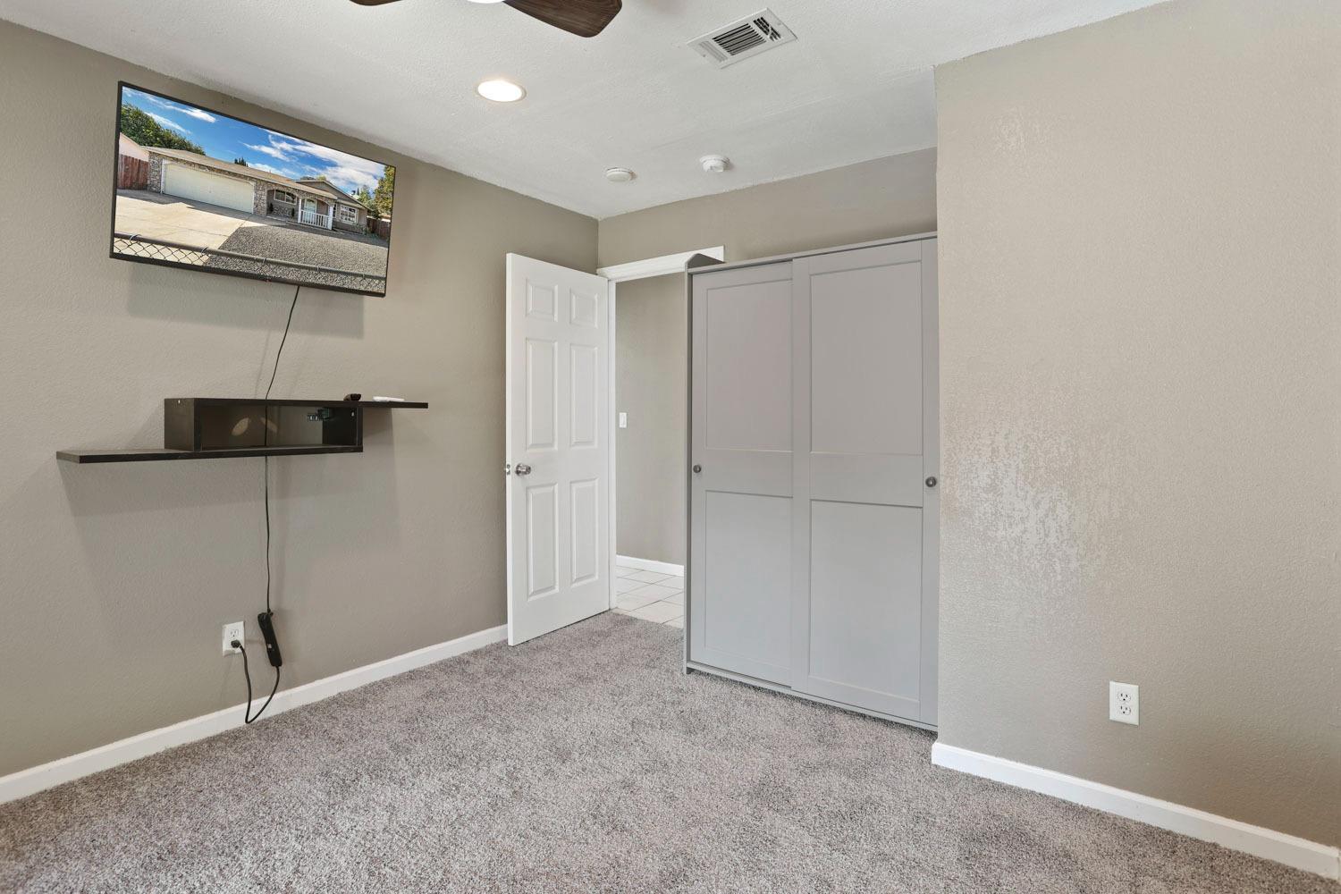 Detail Gallery Image 18 of 31 For 16201 Julie Ln, Lathrop,  CA 95330 - 3 Beds | 2 Baths