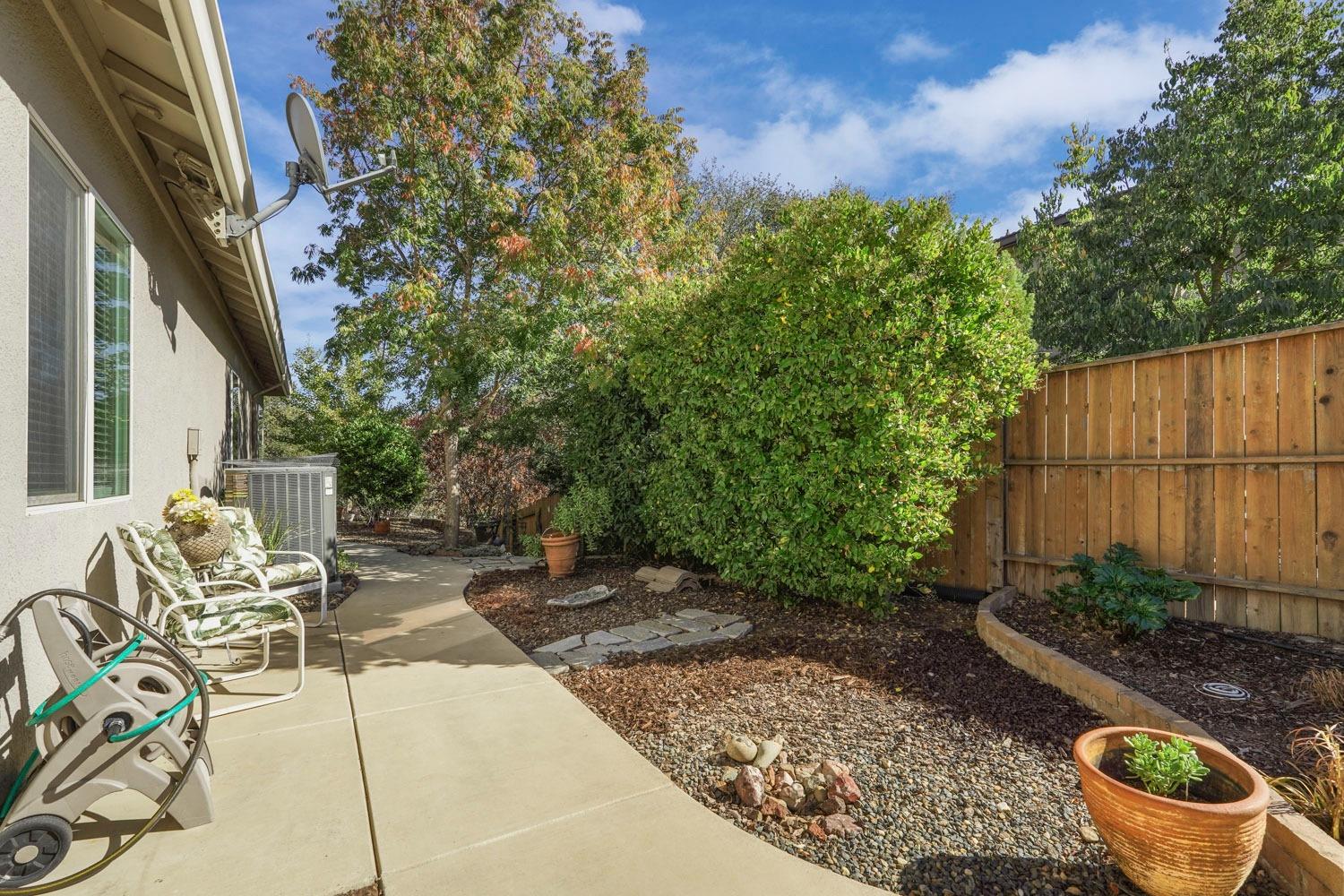 Detail Gallery Image 6 of 79 For 7313 Bermuda Ct, Rancho Murieta,  CA 95683 - 4 Beds | 2 Baths