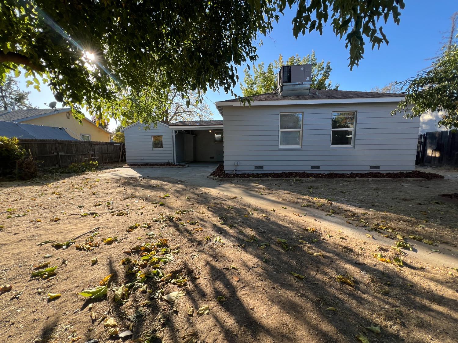 Detail Gallery Image 29 of 31 For 5747 Ortega St, Sacramento,  CA 95824 - 2 Beds | 1 Baths