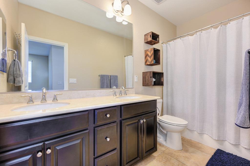 Detail Gallery Image 9 of 33 For 3126 Aldridge Way, El Dorado Hills,  CA 95762 - 4 Beds | 2/1 Baths