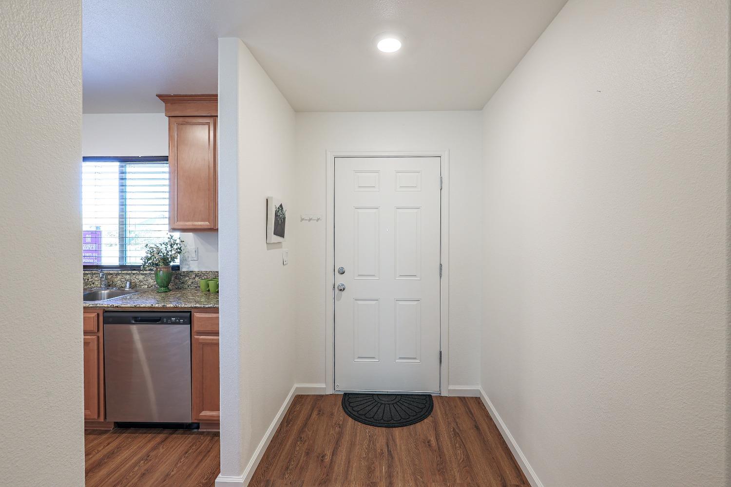 Detail Gallery Image 2 of 41 For 736 Sherry St, Merced,  CA 95341 - 3 Beds | 2 Baths