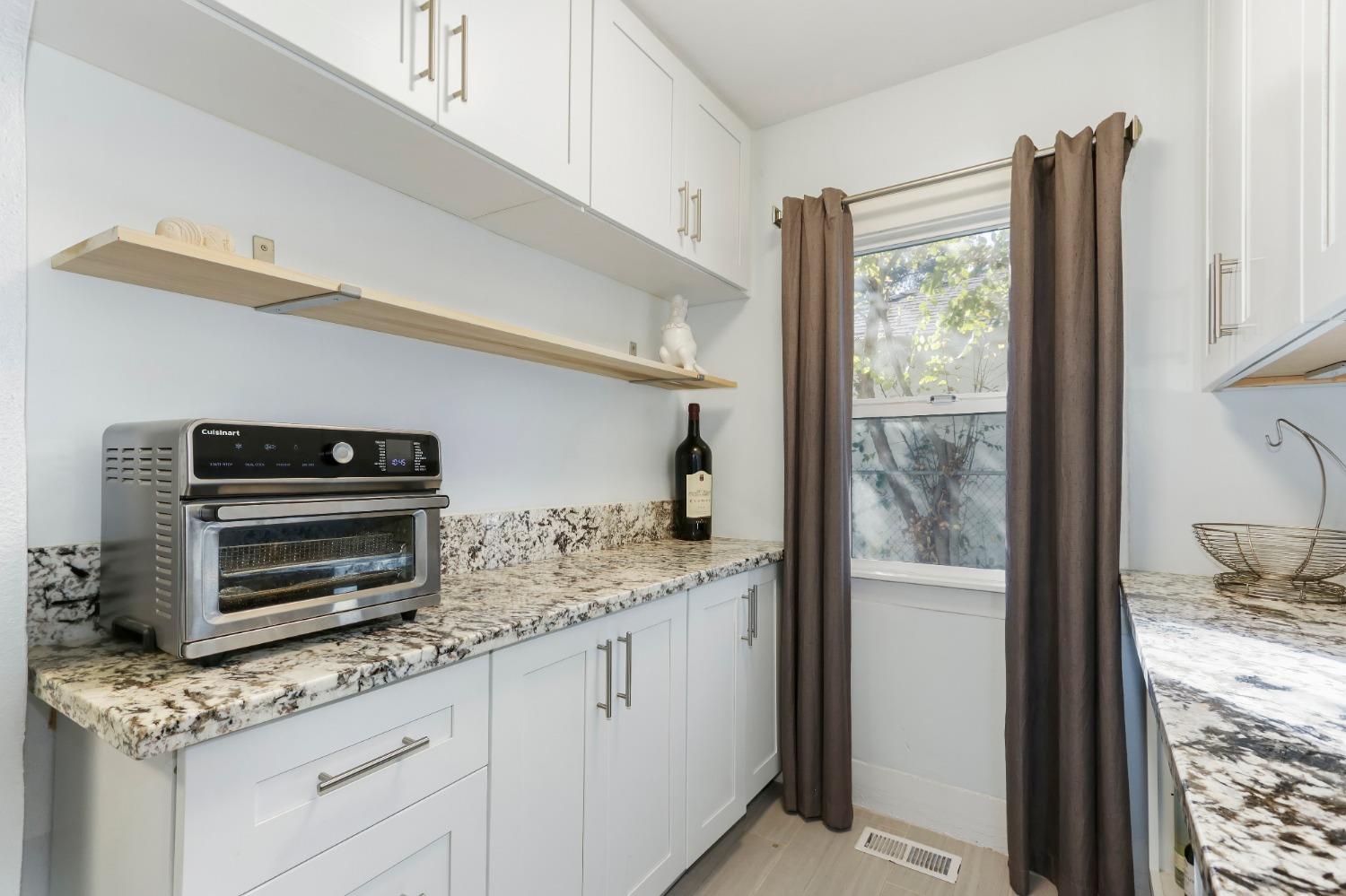 Detail Gallery Image 16 of 46 For 3311 Santa Cruz Way, Sacramento,  CA 95817 - 2 Beds | 1 Baths