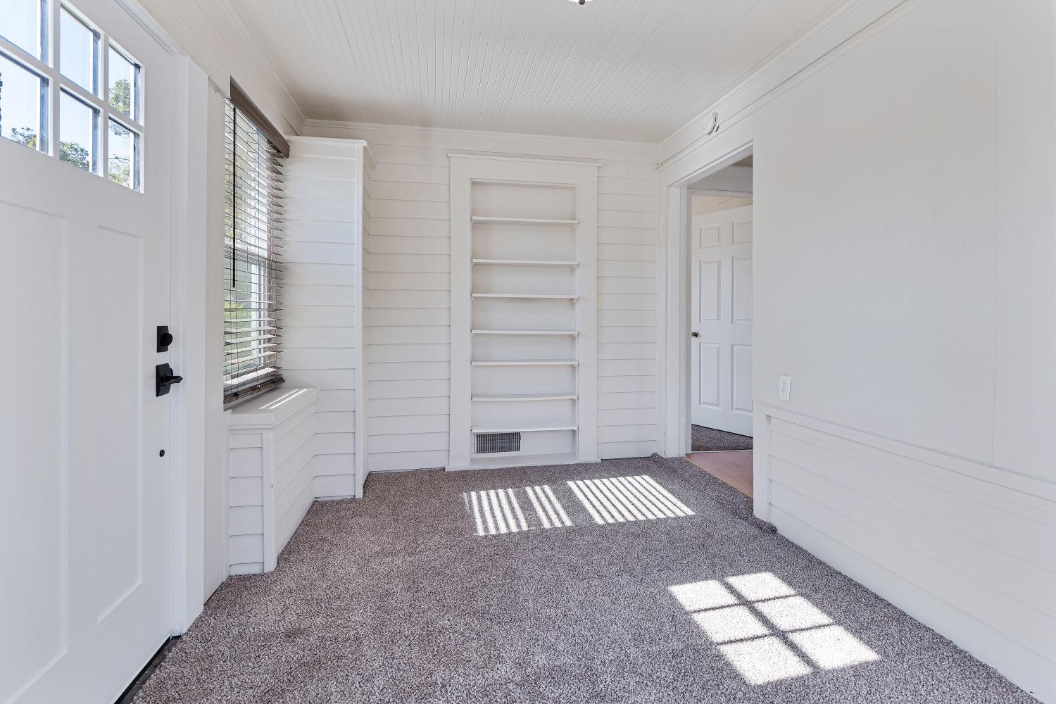 Detail Gallery Image 6 of 42 For 633 Lexington Ave, Stockton,  CA 95204 - 3 Beds | 1/1 Baths